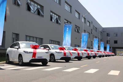 3000臺曹操60在吉利4.0智能工廠交付大客戶，搶占共享出行市場新高地